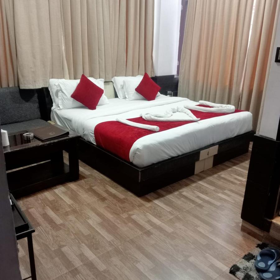 Holiday Hill Mountain View With Balcony McLeod Ganj Εξωτερικό φωτογραφία